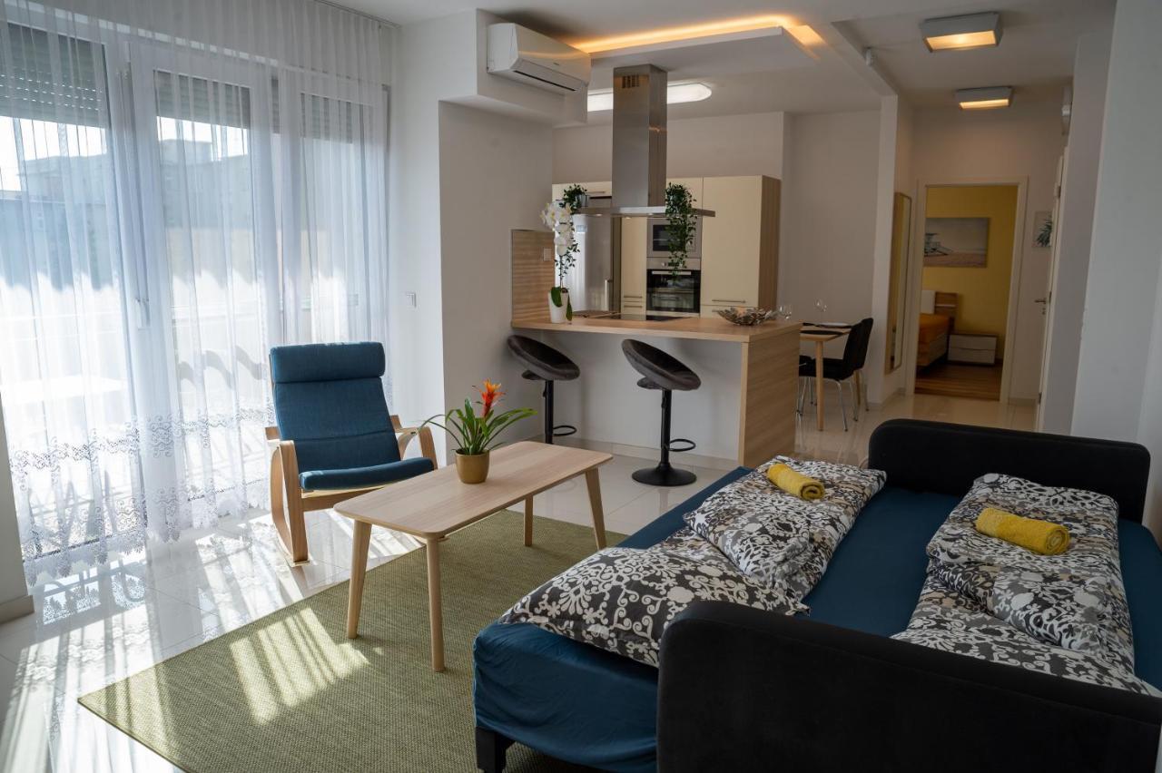 Sunshine Apartman With Free Parking Győr Kültér fotó